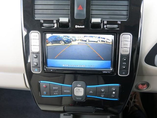 NISSAN LEAF / eNV200 Fully integrated camera with installed