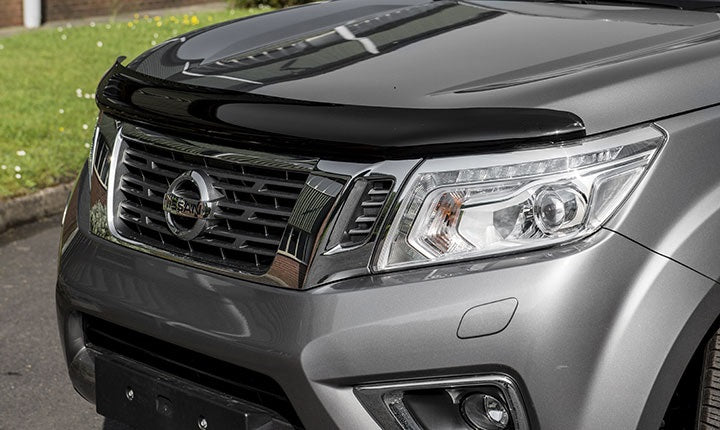 Bonnet Protector BUG GUARD WIND DEFLECTOR (Smoked) FOR Nissan X-TRAIL 2014 +
