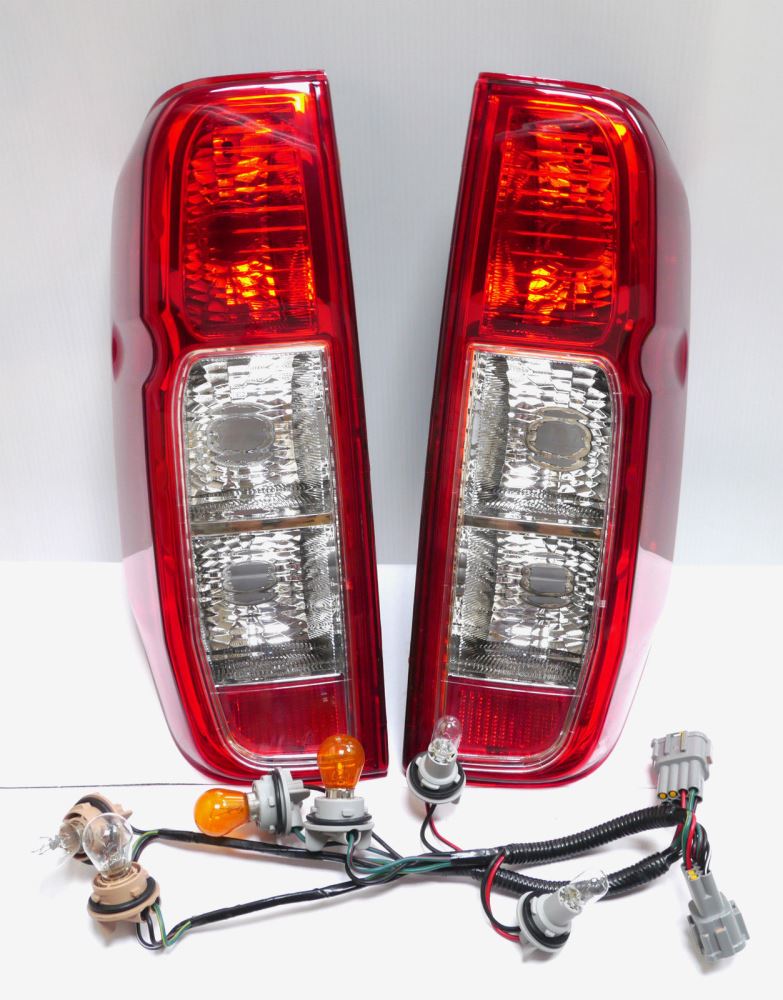 LEFT SIDE TAIL LIGHT LAMP for NISSAN NAVARA D40 2005-2014 - Factory OEM Lookiing