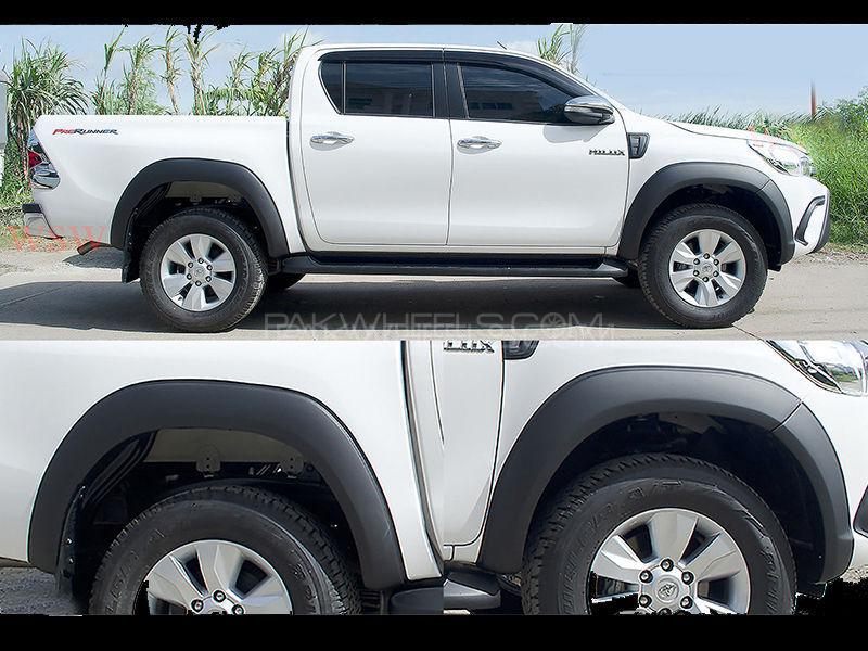 MATT BLACK OEM FENDER FLARE WHEEL ARCH WITH NUT FOR TOYOTA HILUX 2015 - 2018