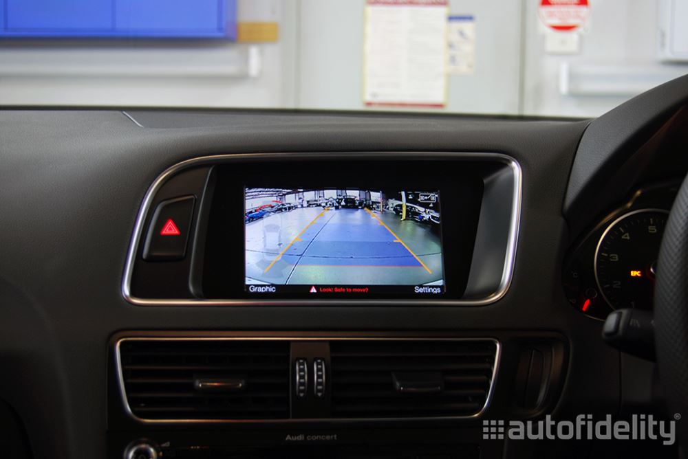 AUDI / VW  Fully integrated camera with installation