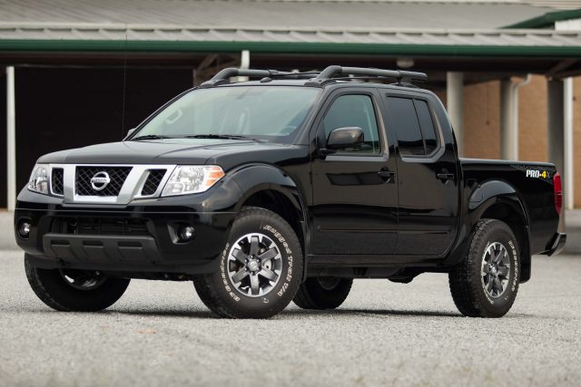 All Black Running Board Side Step for Navara D40 2005 - 2013